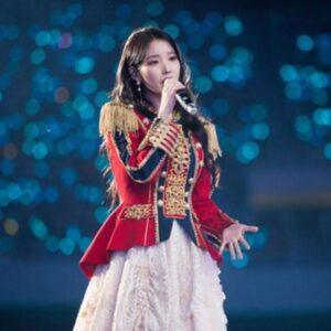 IU